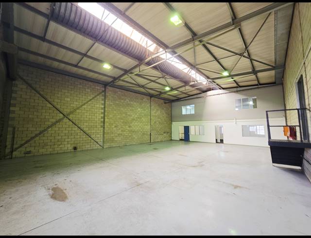 378M² WAREHOUSE TO LET IN KYA SANDS